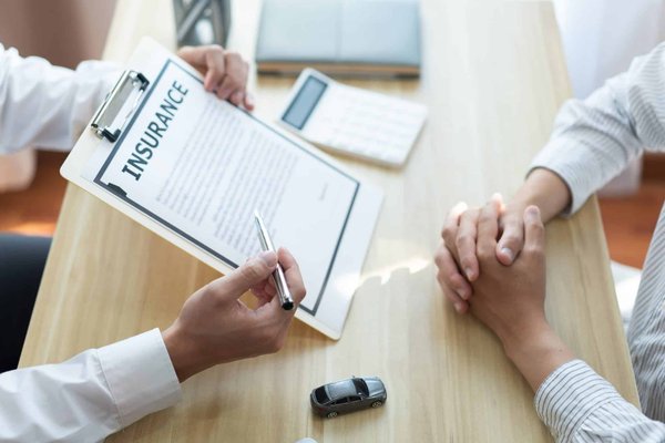 Assurance auto résiliée : les conditions à respecter pour réussir